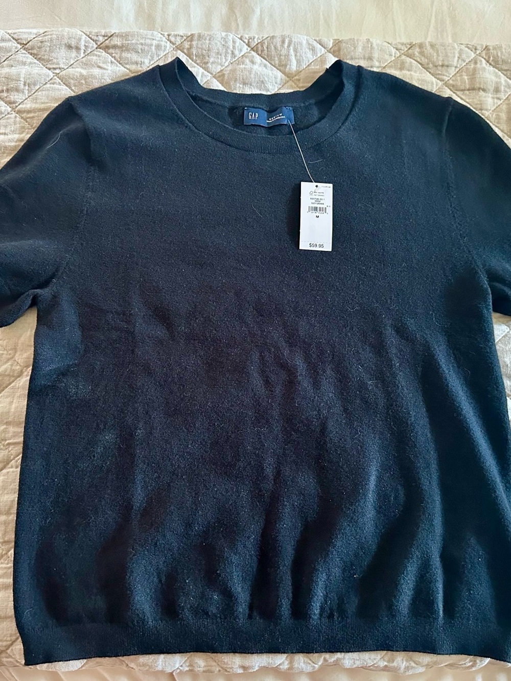 GAP Women’s Crew Neck Sweater - Black